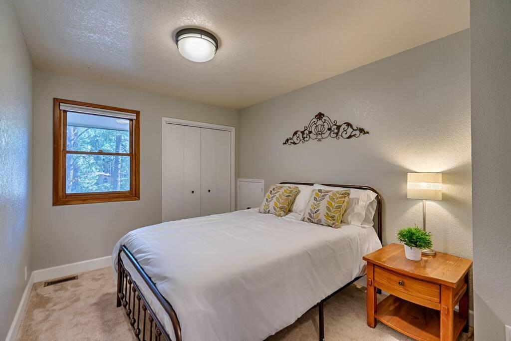 Quaint Home In The Pines Flagstaff Exterior foto